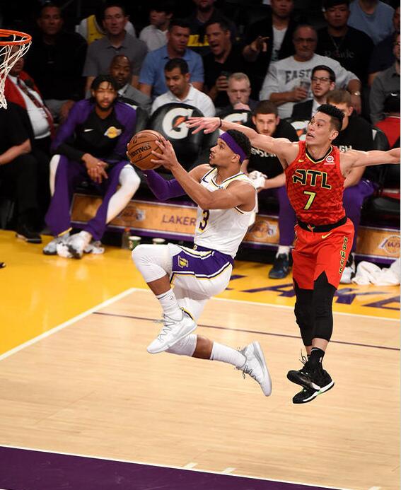  爵士博扬关键封盖，守住西部前八席位  